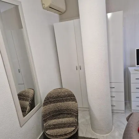 Calle Monteagudo Apartment *